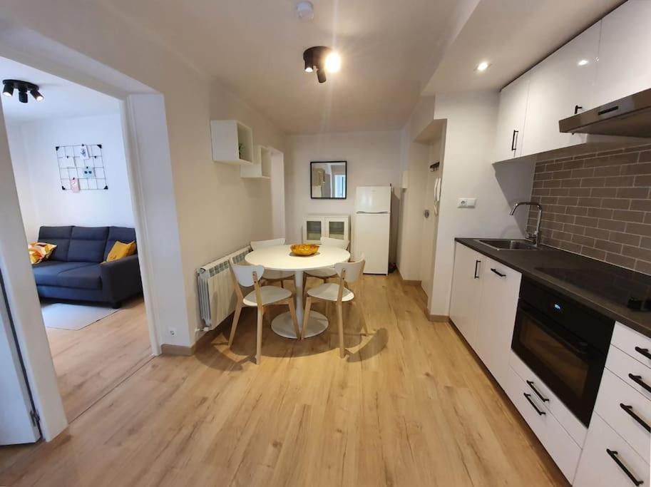 Appartement Acogedor Piso En El Centro De Sabiñánigo Extérieur photo